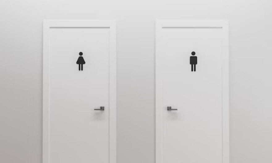 What to Consider When Choosing a Bathroom Door in Singapore
