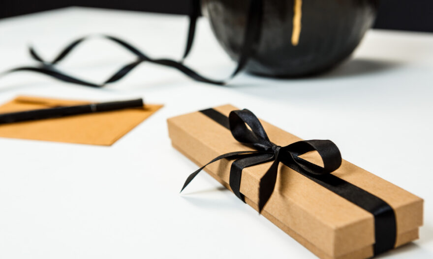 corporate gift wholesale singapore