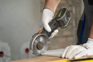 Tile Cutting Machines Improve Finish Quality